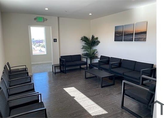 5th image of 7140 S La Tijera Blvd #200