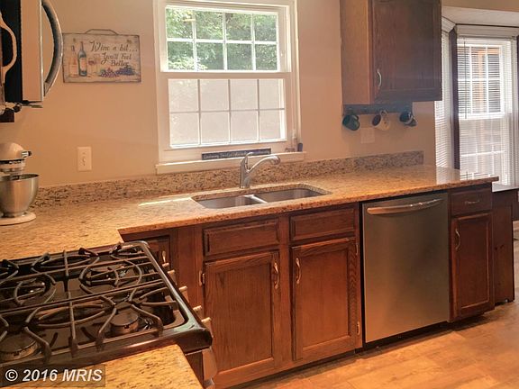 2nd image of 4669 Bonneville Ln