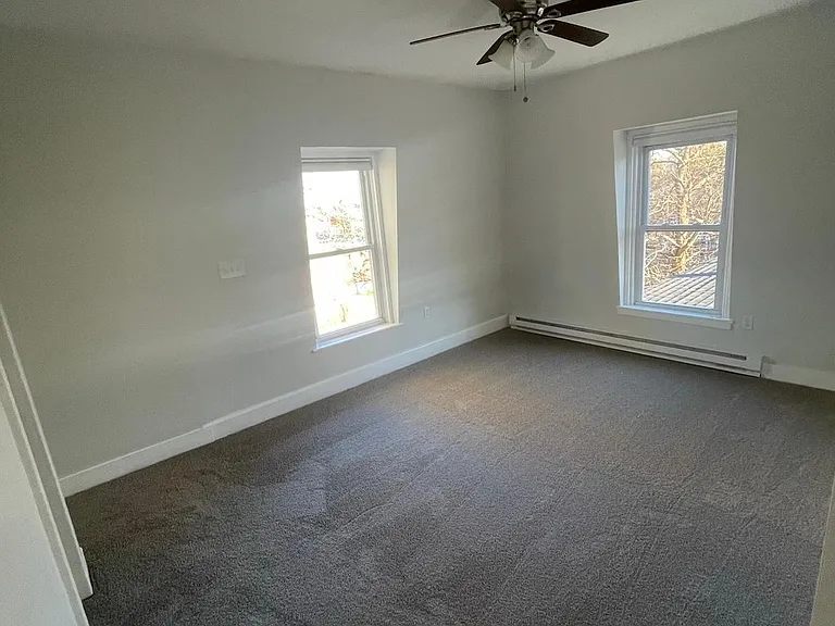 12 Phillips St #3 — Photo 4