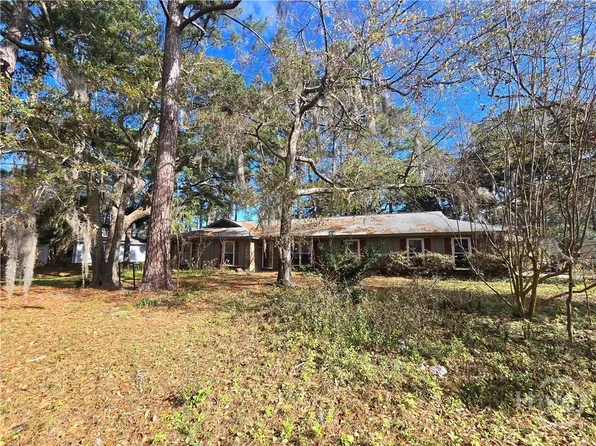 208 Dobson Road, Savannah, GA 31410