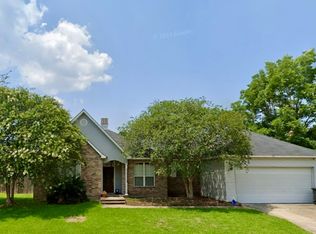 9721 Buttercup Dr, Baton Rouge, LA 70809