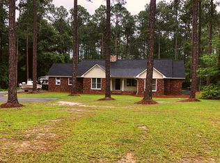 29 Plantation Dr, Chula, GA 31733