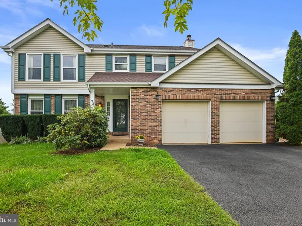 73 S Cottage Rd, Sterling, VA 20164