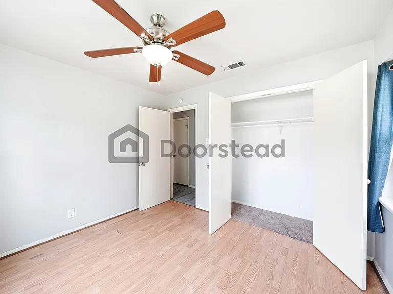 204 Jefflyn Ct — Photo 12