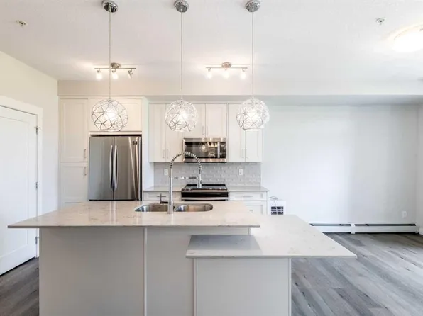 300 N Auburn Meadows Cmn SE #111, Calgary, AB T3M 3E7