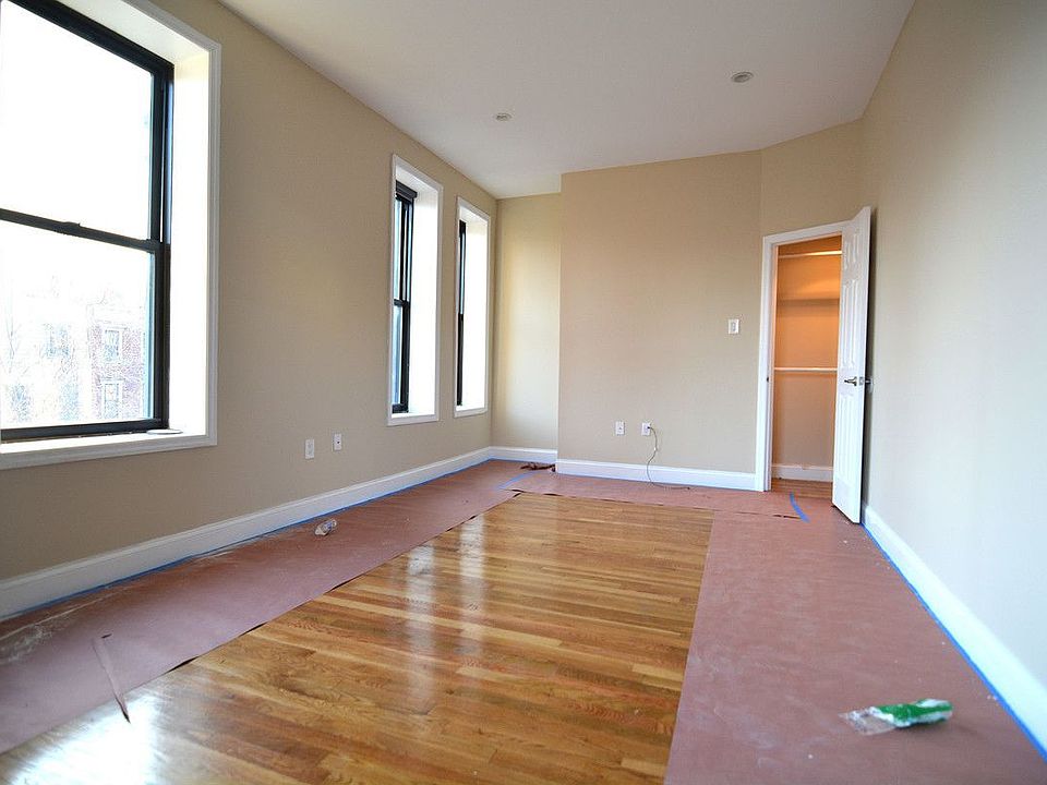 1st image of 588 Throop Ave APT 3D