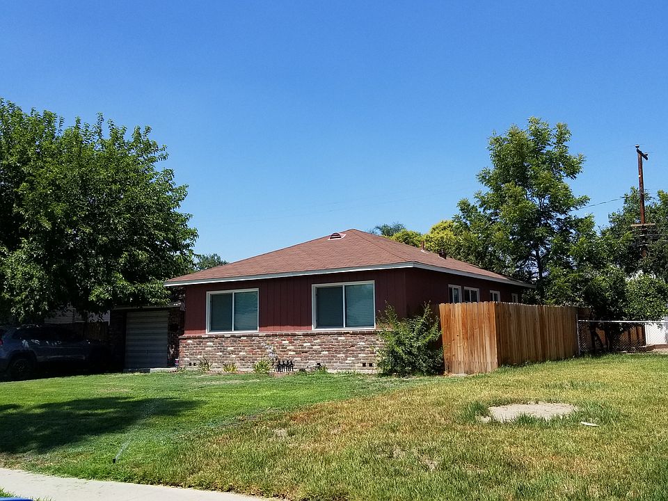 1st image of 488 E 16th St