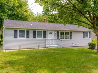 913 Point Rd, Marion, MA 02738