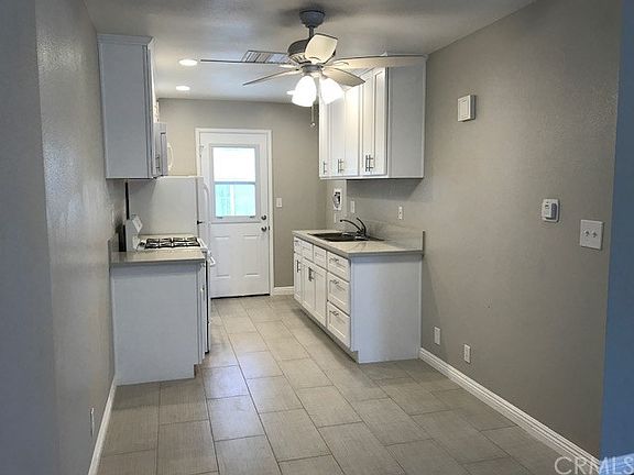 3rd image of 150 E Lakeshore Dr Unit 36