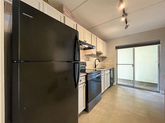 4th image of 4435 1st St NE Unit 307