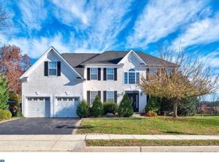 498 Creekview Dr, Harleysville, PA 19438