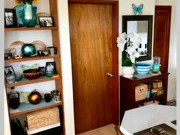 hselving and bathroom door