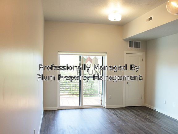 4th image of 205 Hickory St APT 202