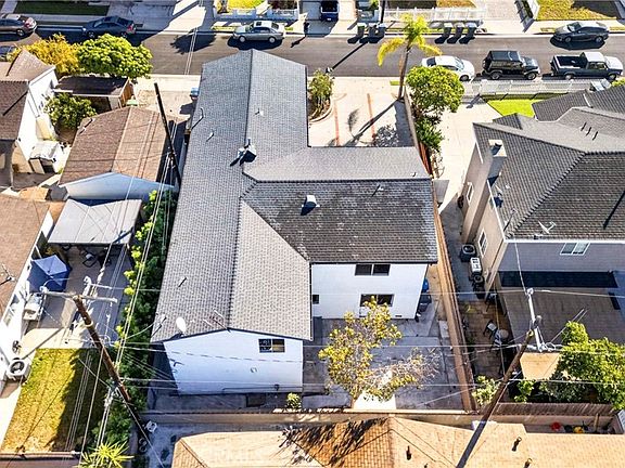 5th image of 24213 Seagrove Ave