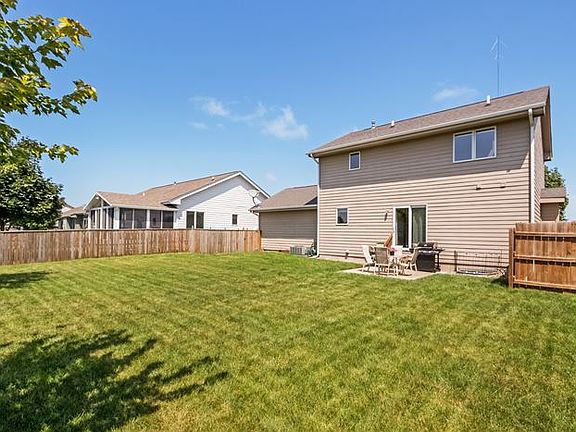 2nd image of 2110 Country Cove Ln