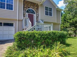 430 Towler Ct, Loganville, GA 30052