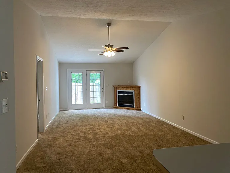 7032 Reagan Cir — Photo 3