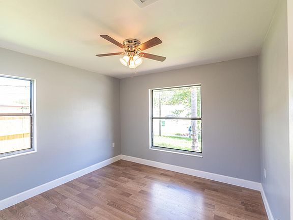 5th image of 4915 Greenhill St