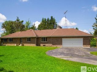 N2817 Walden Ln, Lake Geneva, WI 53147