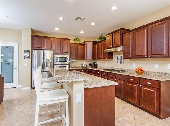 5th image of 2696 E Donato Dr