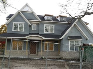 1552 Hickory Ln, Winnetka, IL 60093