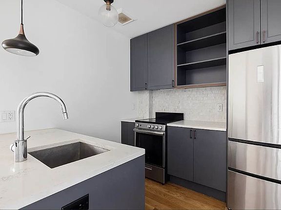 4th image of 1134 Fulton St APT 8T