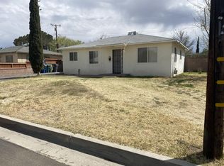 1134 W Ovington St, Lancaster, CA 93534