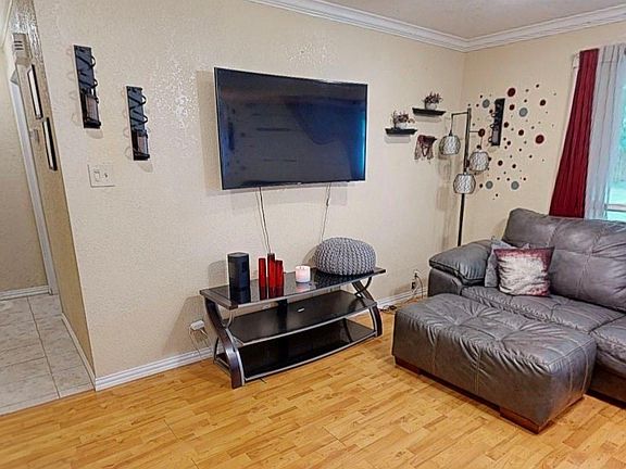 4th image of 516 Dwyer St