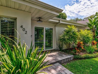 402 S Royal Poinciana Dr, Tampa, FL, 33609