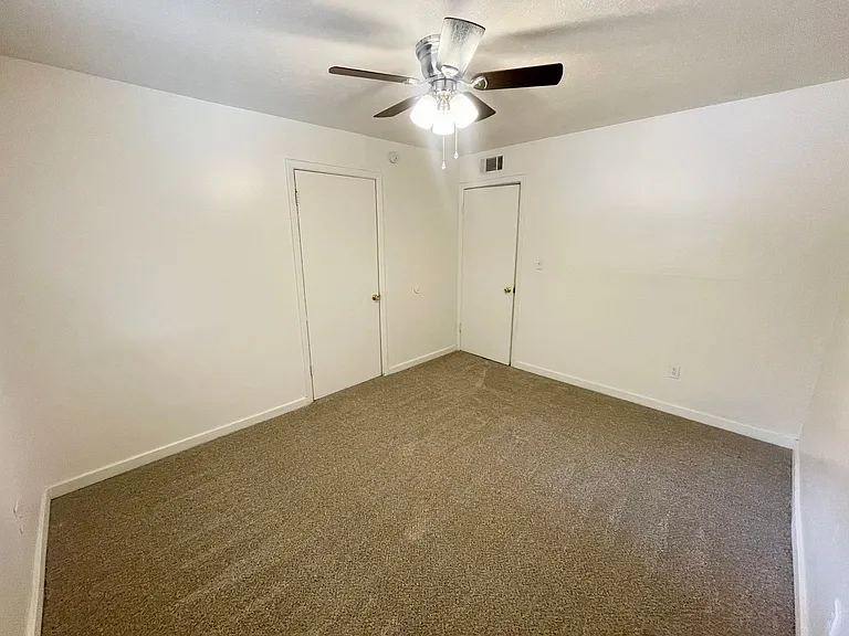 154 Crestview Apartments! 2 Bed/1 Bath Units Available for Lease! Brandon 042 — Photo 7