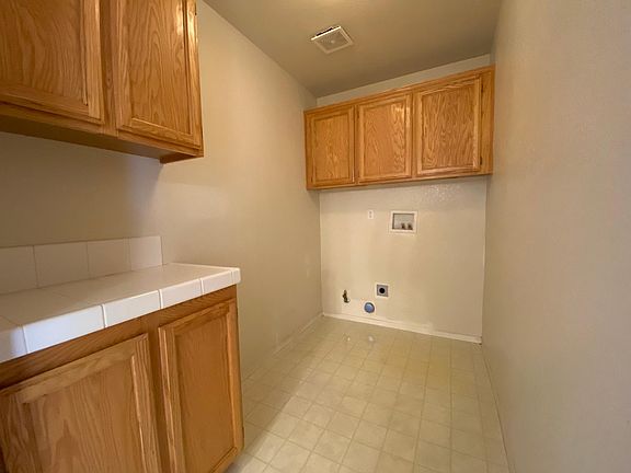 3rd image of 4653 Myrtle Dr