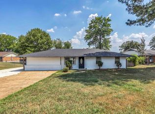 5190 Aureen Dr, Memphis, TN 38109