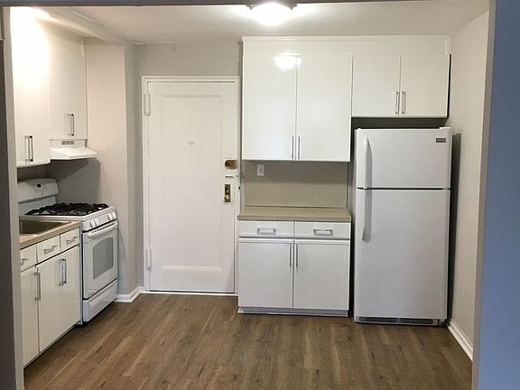 5th image of 1840 E 13th St APT 2B