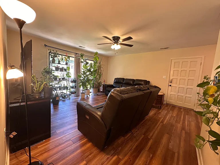 71 Shepard Sq #308 — Photo 2