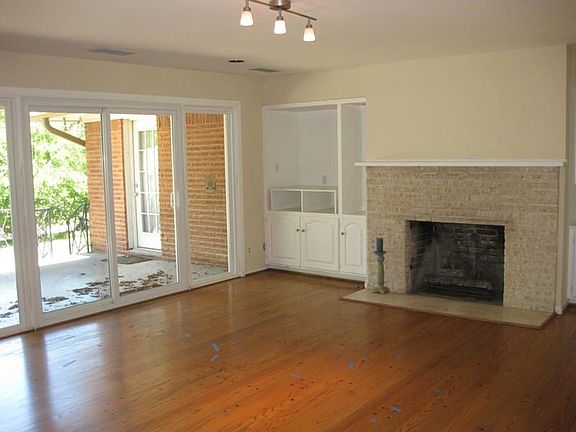 Family room with FP
