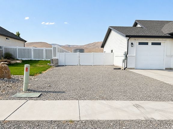 4th image of 2993 E Lake Vista Dr