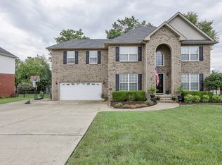 8006 Vineyard Ln, Smyrna, TN 37167