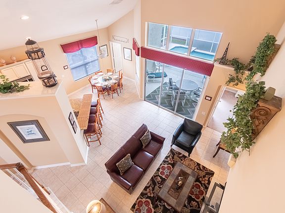 4th image of 8014 King Palm Cir