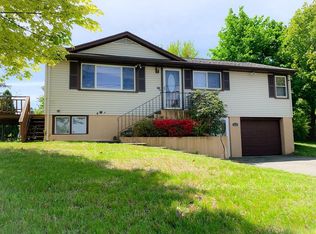 993 Burnett Rd, Chicopee, MA 01020