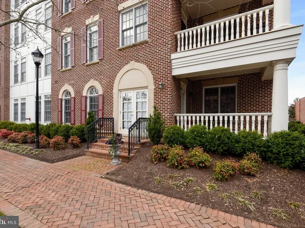 635 1st St APT 103, Alexandria, VA 22314