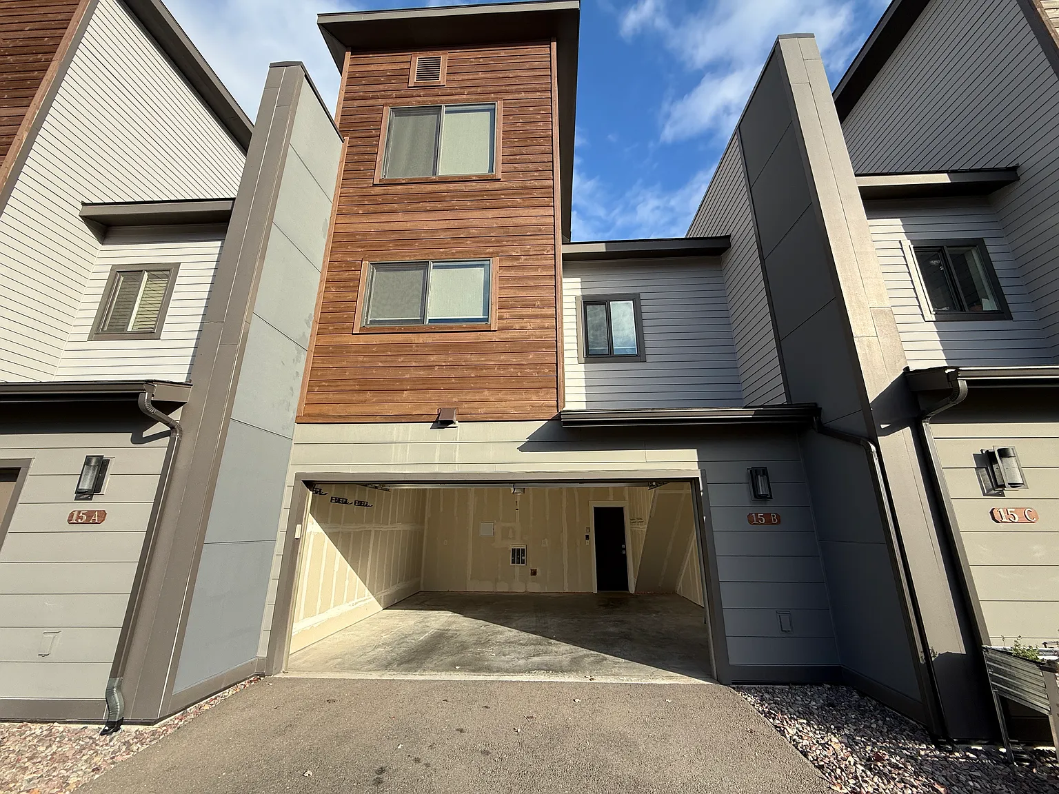 2 bed, $2,500 — Photo 2