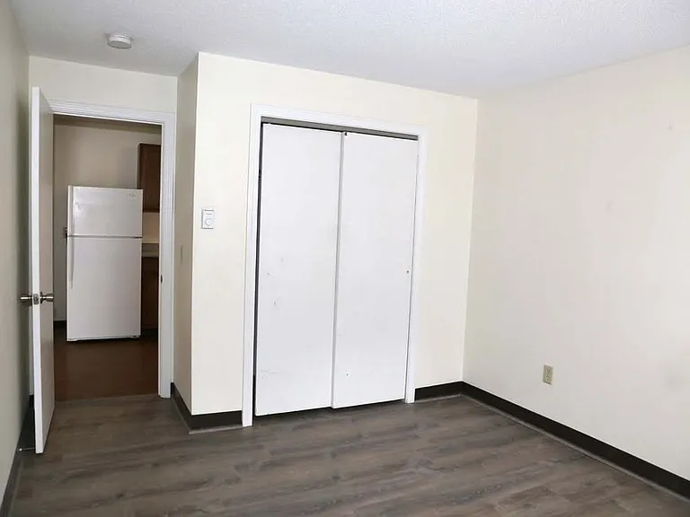 Timber Lake Apartments — Photo 23