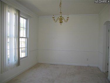 3rd image of 4630 Jefferson Ln