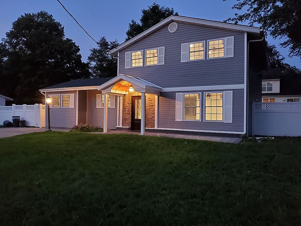 1st image of 11 Balin Ave
