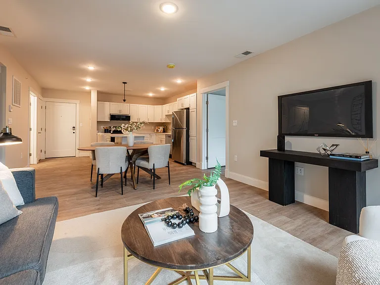 Truslow Residences — Photo 6