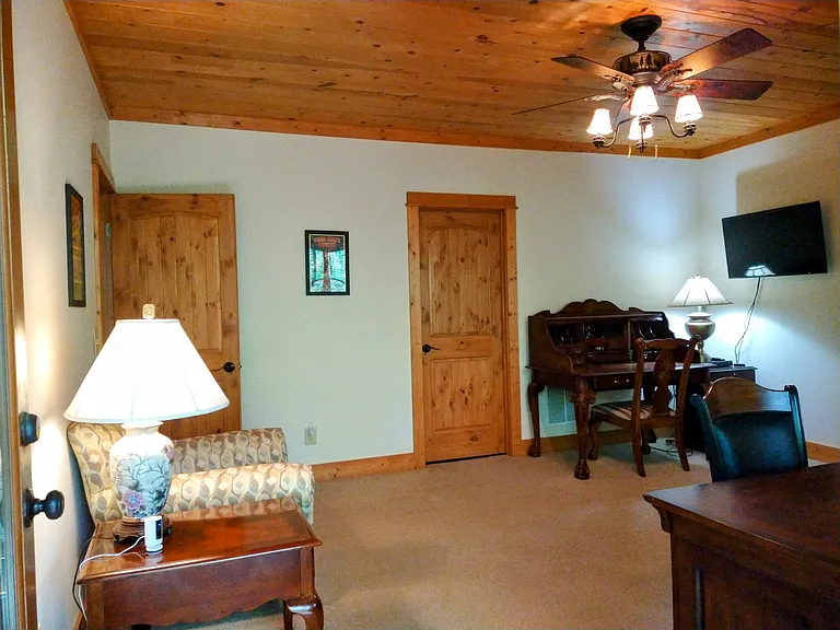 386 Arbor Dr — Photo 49
