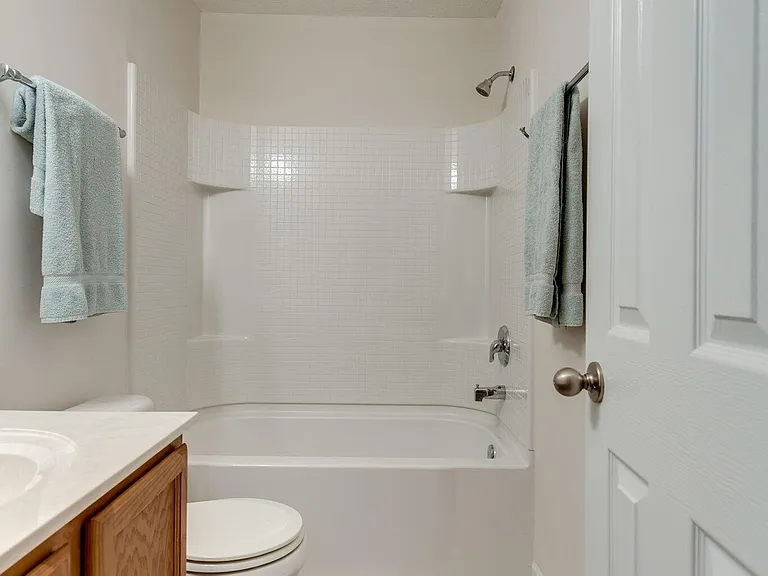 8360 Rossi Rd — Photo 18
