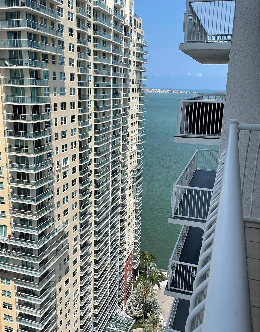 The Club At Brickell Bay — Photo 1