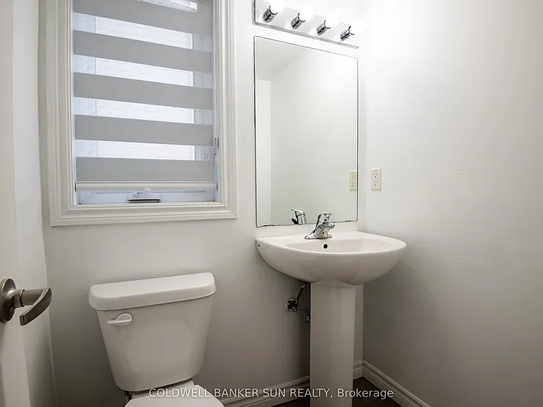 59 Todd Cres — Photo 29