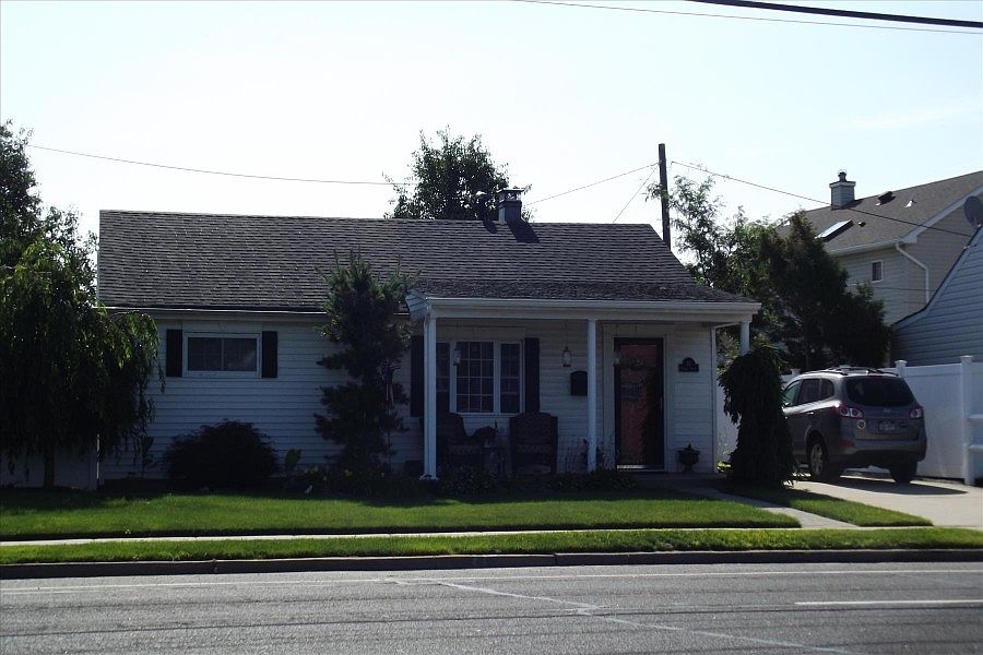 1st image of 24 Stewart Ave